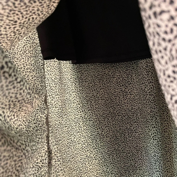 Sienna Sky White and Black Flecked Patterned  Slip Skirt Size Large - Picture 6 of 7